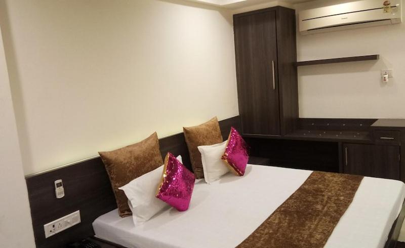 Hotel Banjara Бопал Екстериор снимка