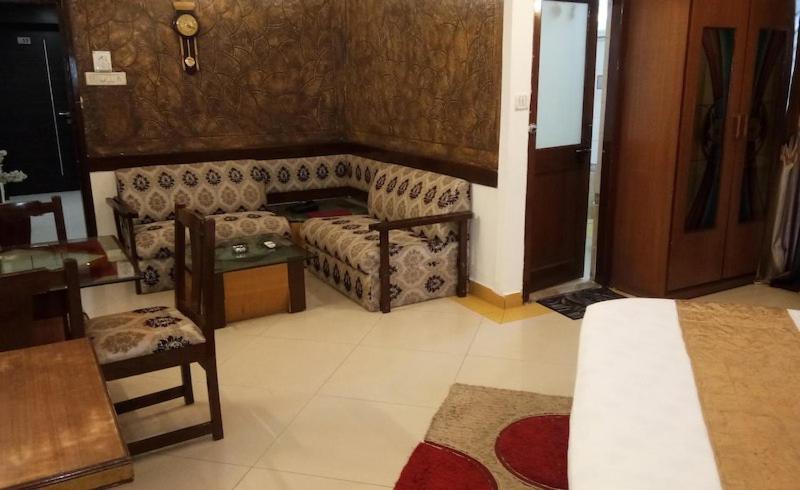 Hotel Banjara Бопал Екстериор снимка