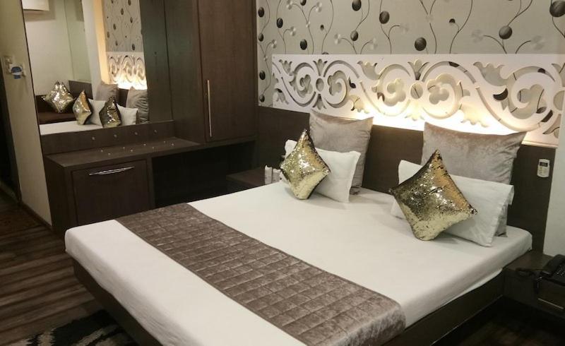 Hotel Banjara Бопал Екстериор снимка