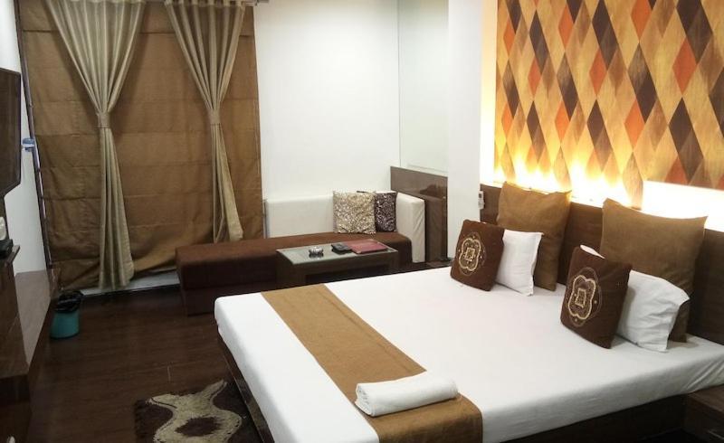 Hotel Banjara Бопал Екстериор снимка
