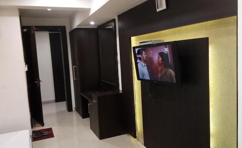 Hotel Banjara Бопал Екстериор снимка