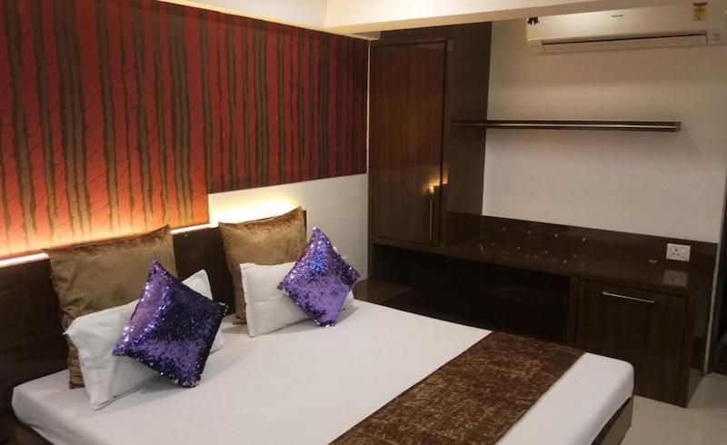 Hotel Banjara Бопал Екстериор снимка